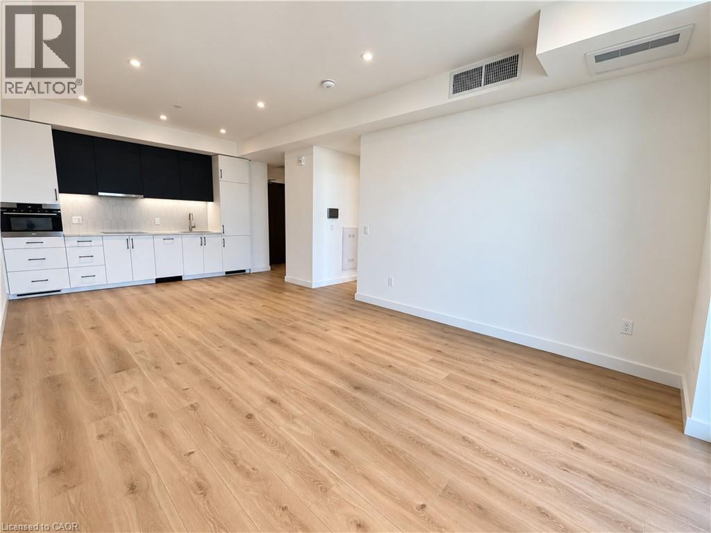 741 King Street W Unit# 1508 Property Photo 8
