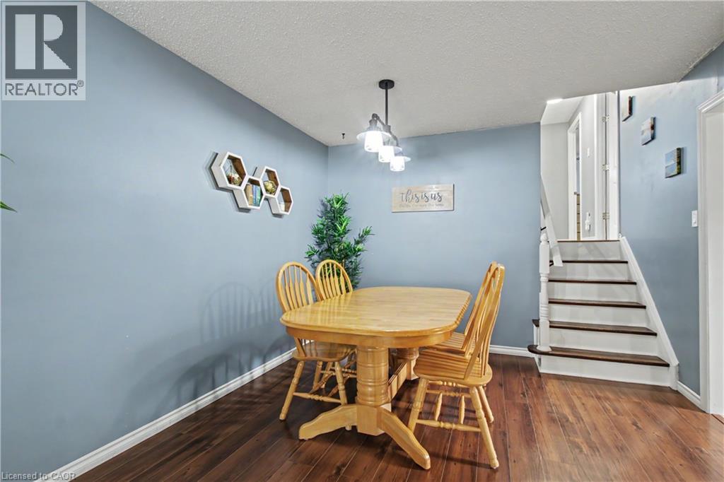 484 Redfox Road Unit# B Property Photo 8