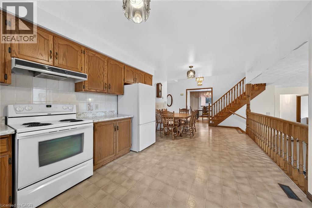 1163 Greenhill Avenue Property Photo 10