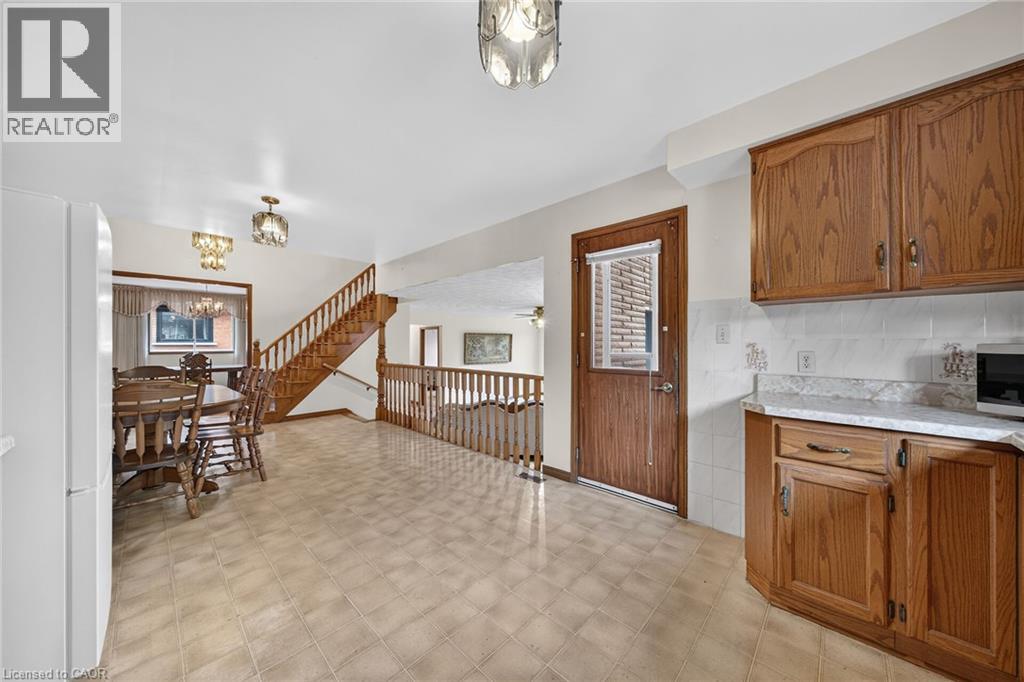 1163 Greenhill Avenue Property Photo 11