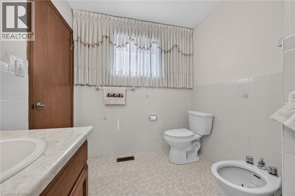 1163 Greenhill Avenue Property Photo 22