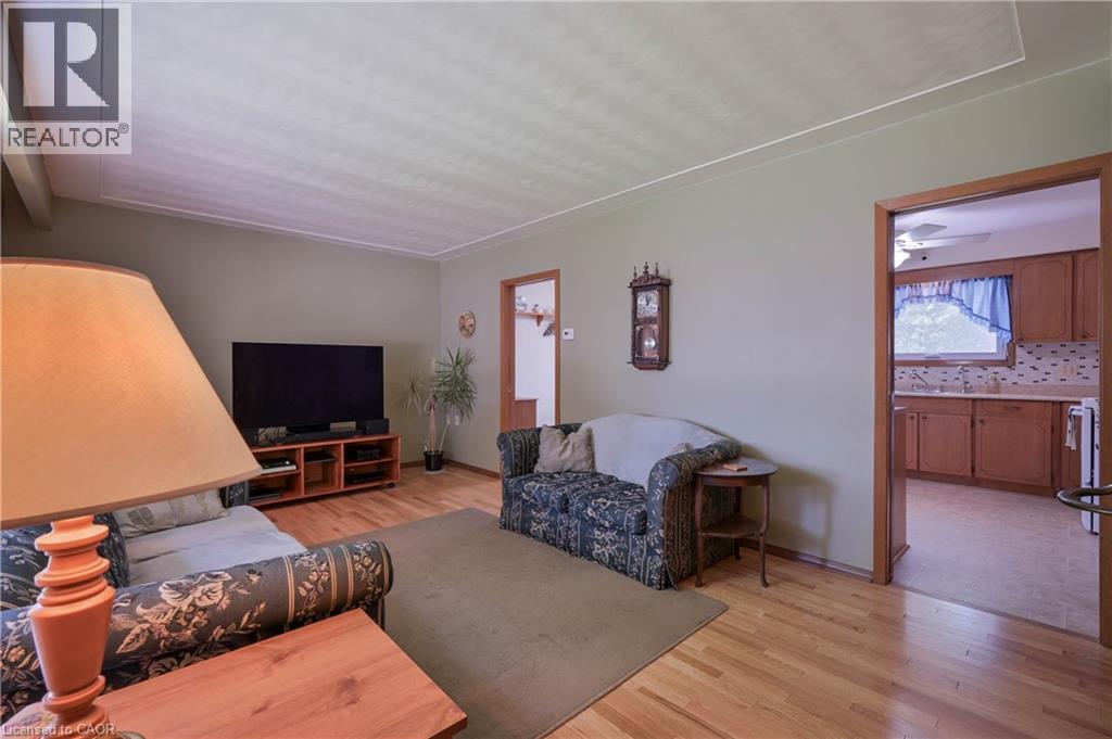 99 Lorraine Avenue Property Photo 17