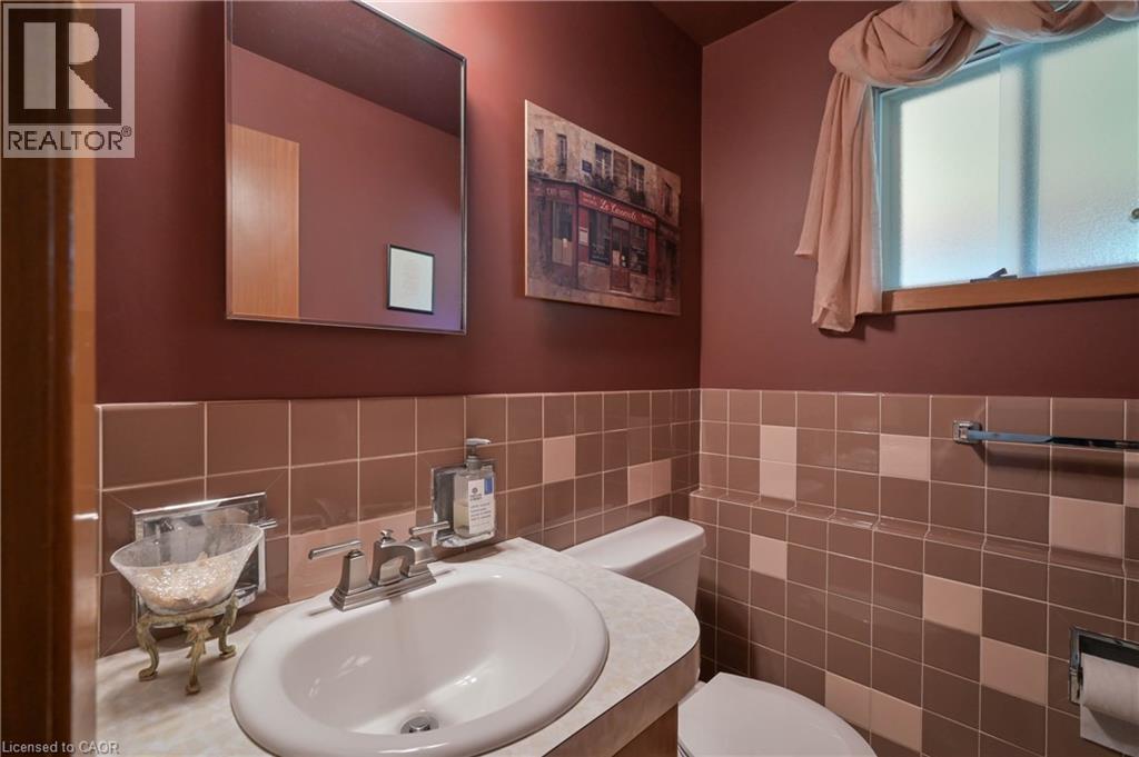 99 Lorraine Avenue Property Photo 23