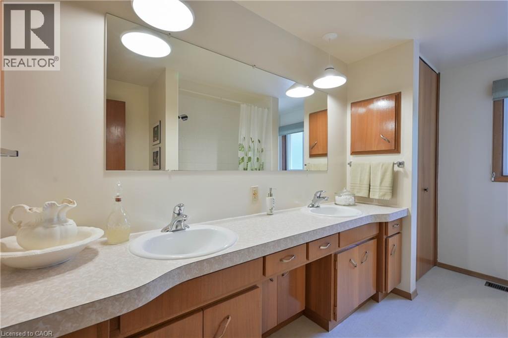 99 Lorraine Avenue Property Photo 30