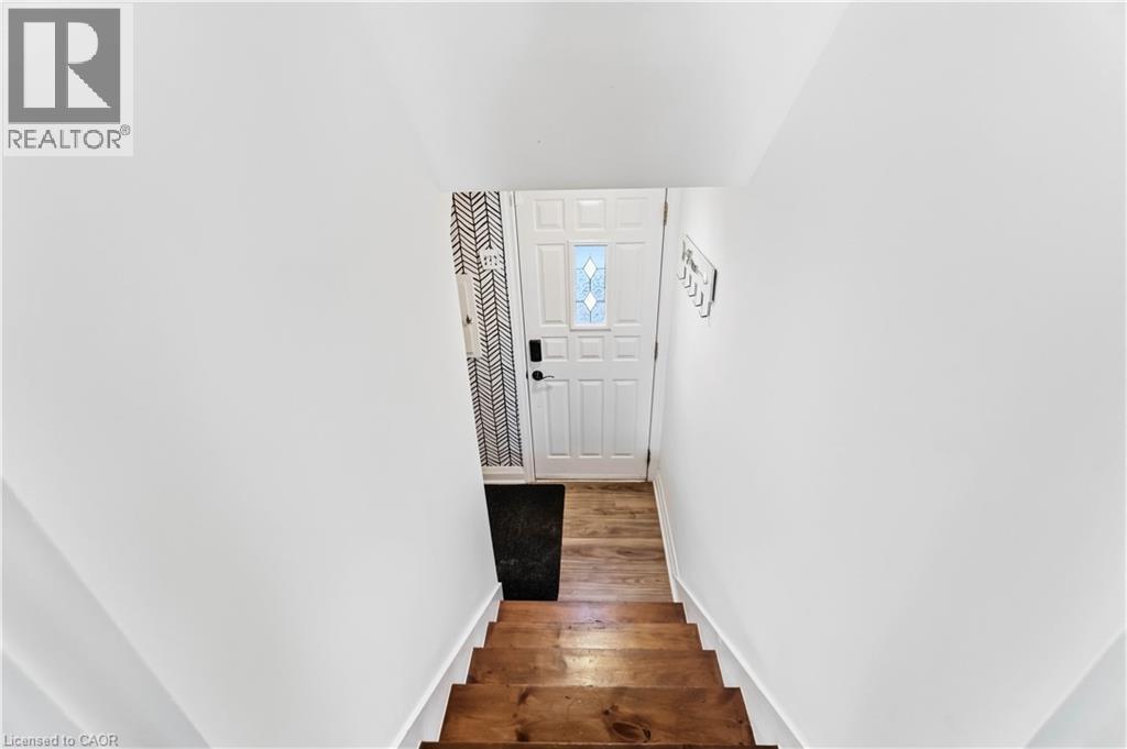 41 Sharon Avenue Unit# Basement Unit Property Photo 5