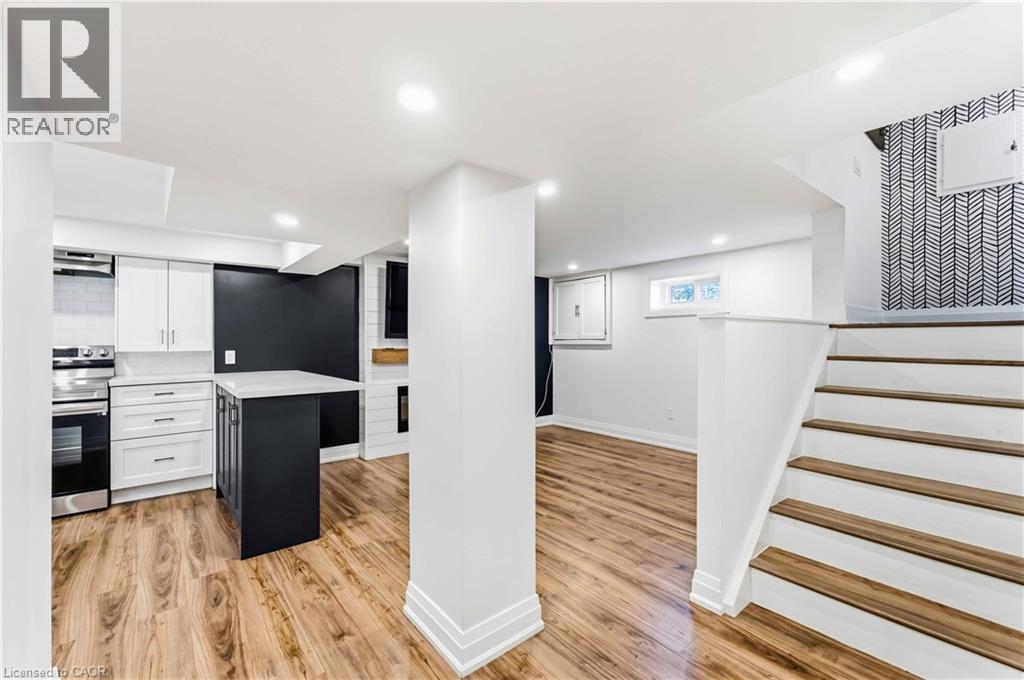41 Sharon Avenue Unit# Basement Unit Property Photo 6