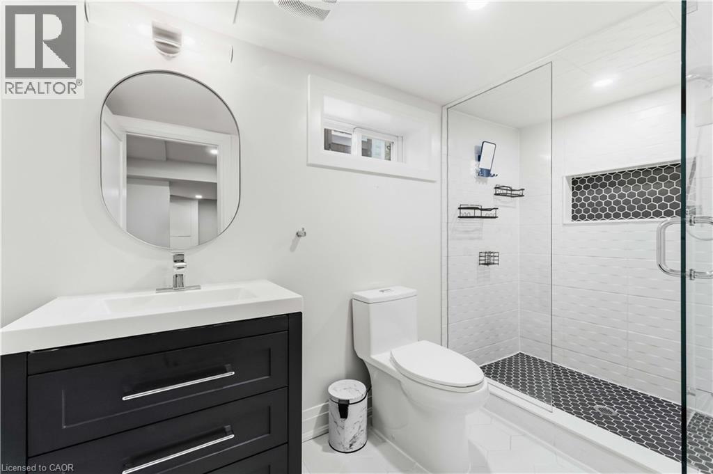 41 Sharon Avenue Unit# Basement Unit Property Photo 14