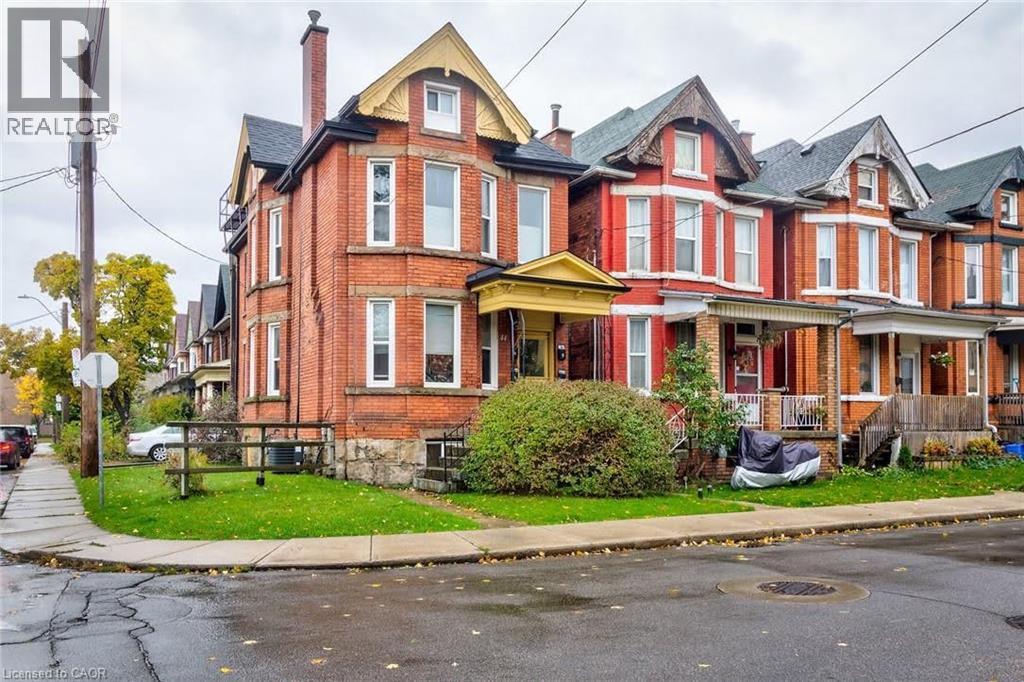 44 ASHLEY Street Property Photo 1
