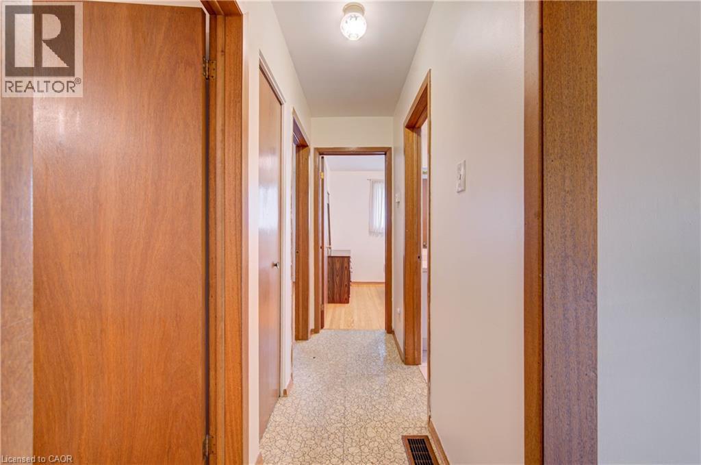 465 Herkimer Street Property Photo 13