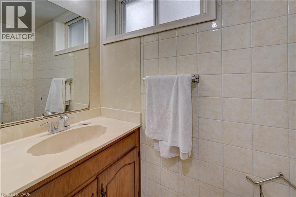 465 Herkimer Street Property Photo 35