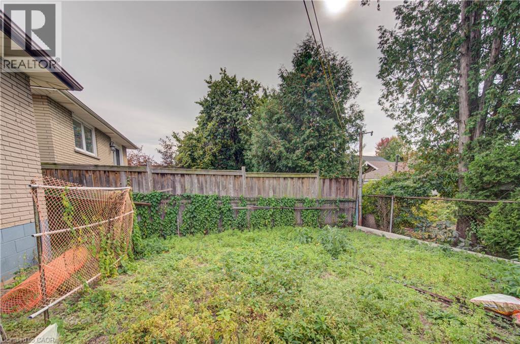 465 Herkimer Street Property Photo 41