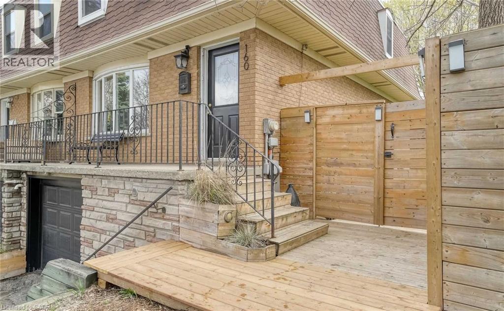 160 Breckenridge Drive Unit# Upper Property Photo 3
