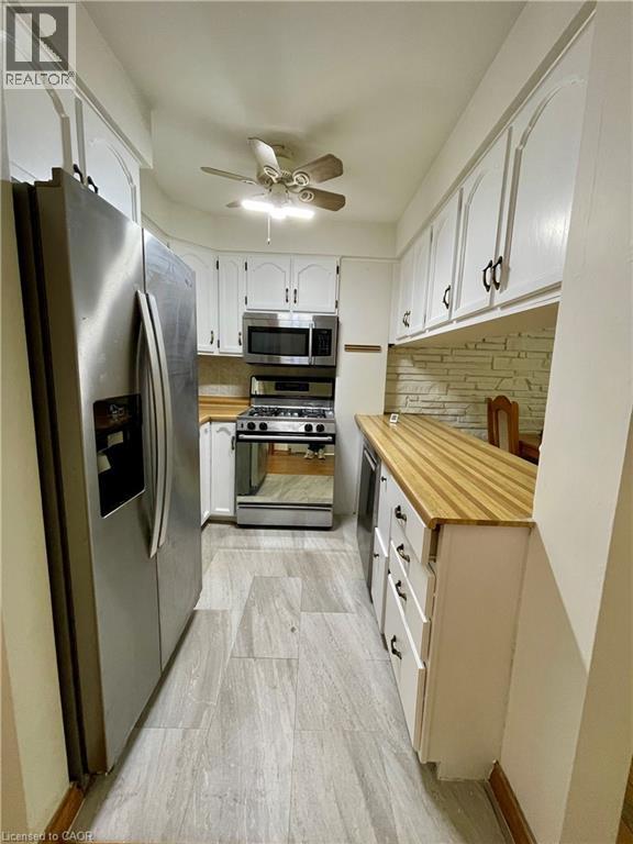 160 Breckenridge Drive Unit# Upper Property Photo 5
