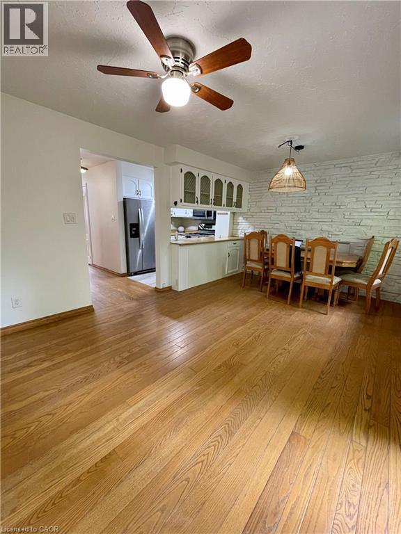 160 Breckenridge Drive Unit# Upper Property Photo 6