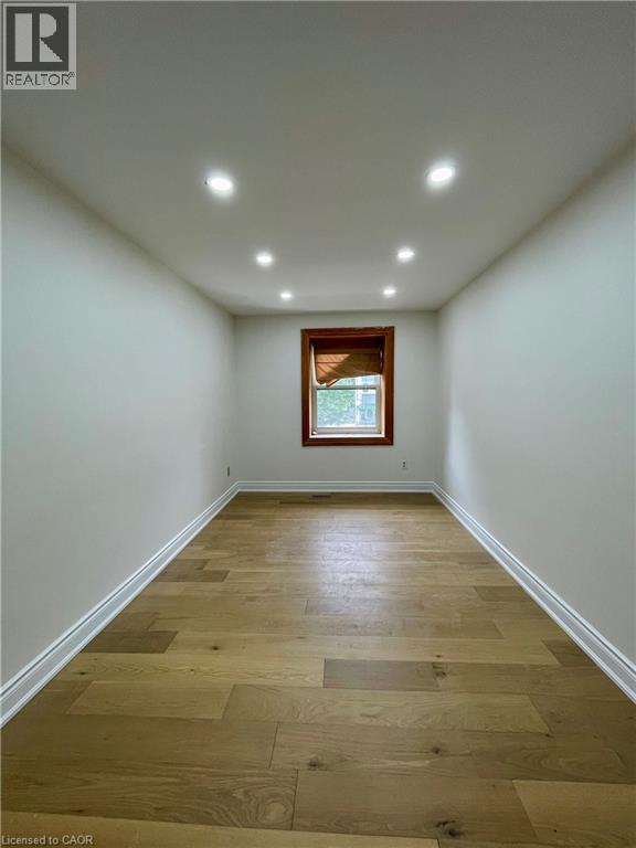 160 Breckenridge Drive Unit# Upper Property Photo 9