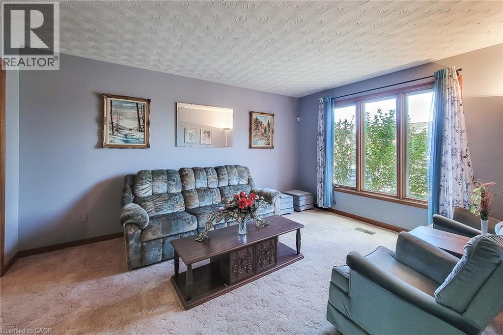 61 Highland Road Property Photo 11