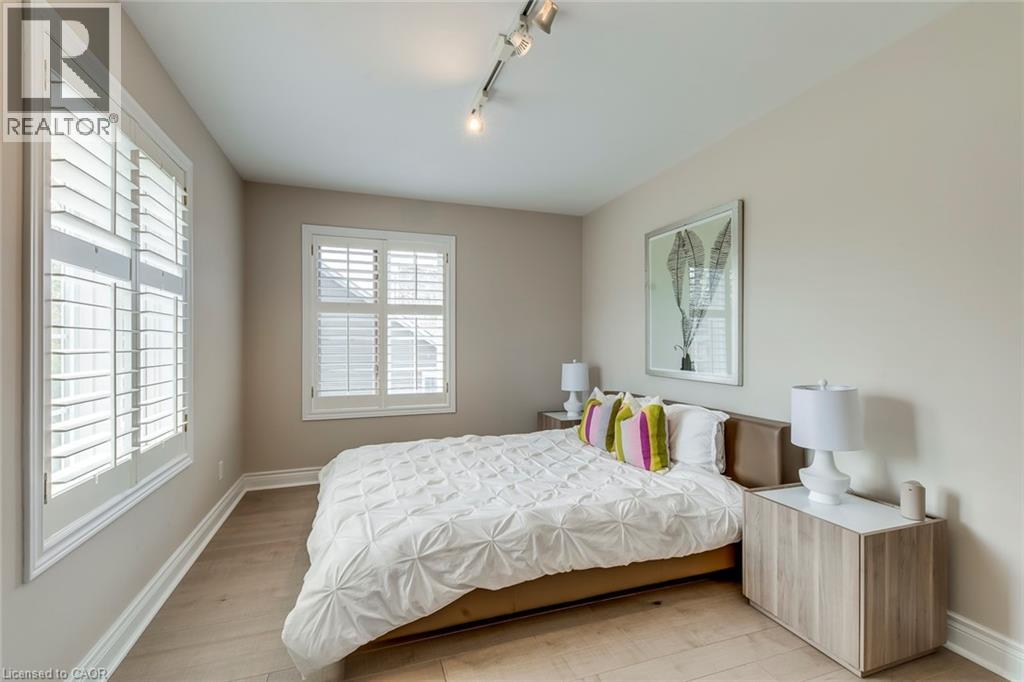 48 Forsythe Street Property Photo 32