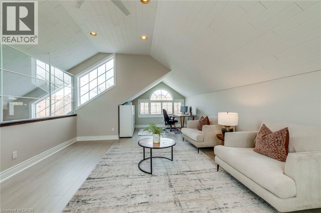 48 Forsythe Street Property Photo 36