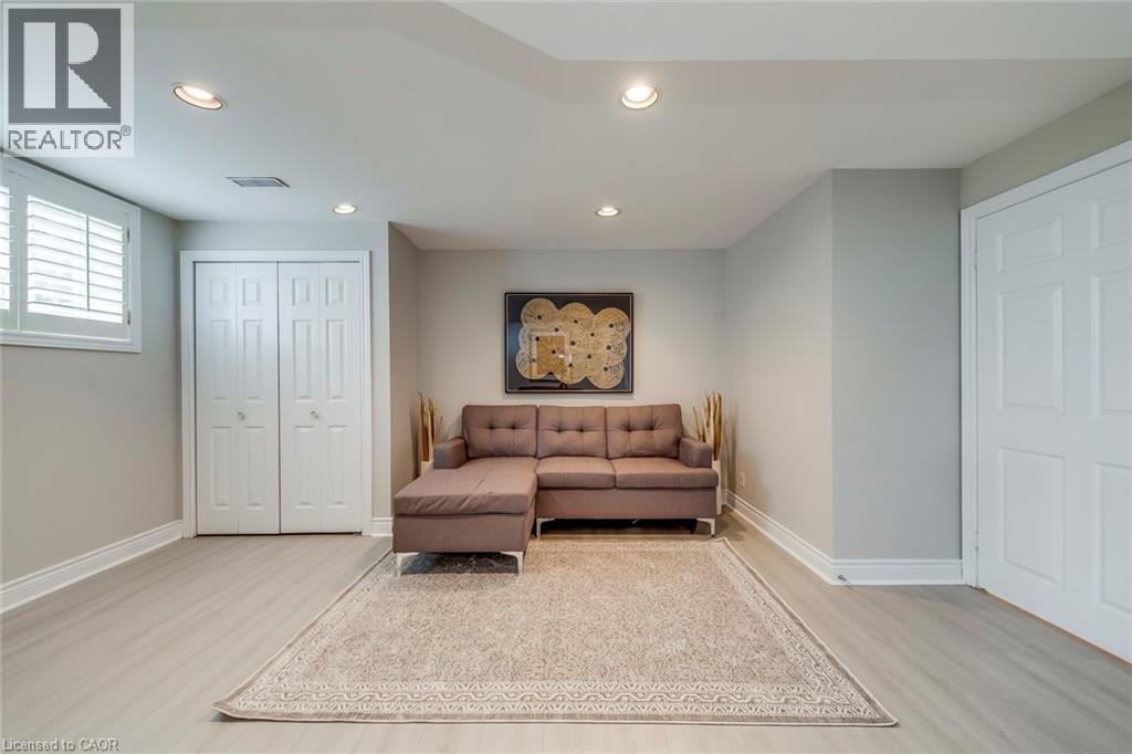 48 Forsythe Street Property Photo 44