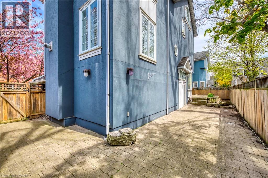 48 Forsythe Street Property Photo 48