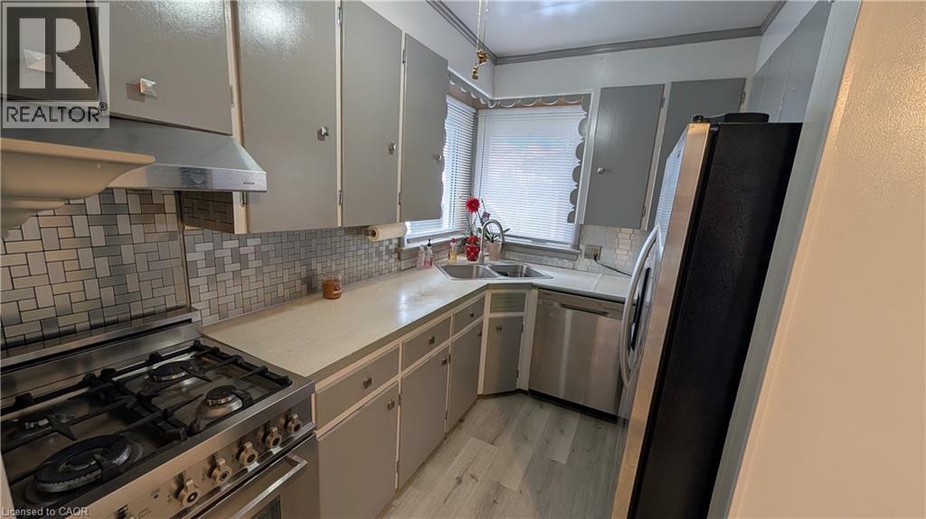 763 Upper Ottawa Street Property Photo 6
