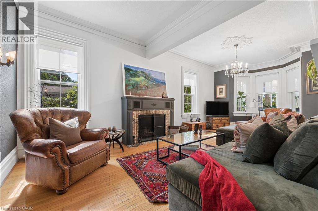 66 Park Hill Road E Property Photo 8