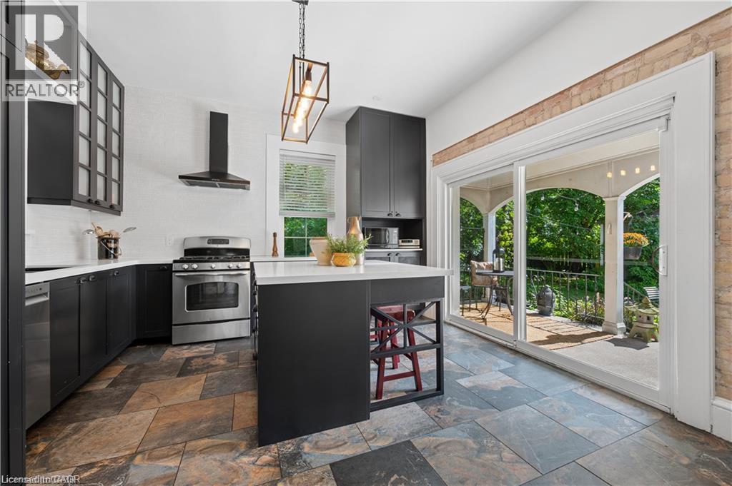 66 Park Hill Road E Property Photo 19