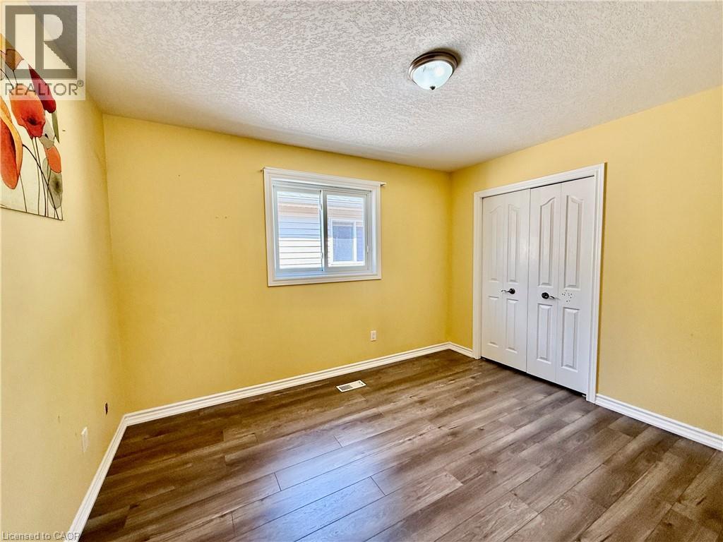 596 Violet Street Property Photo 12