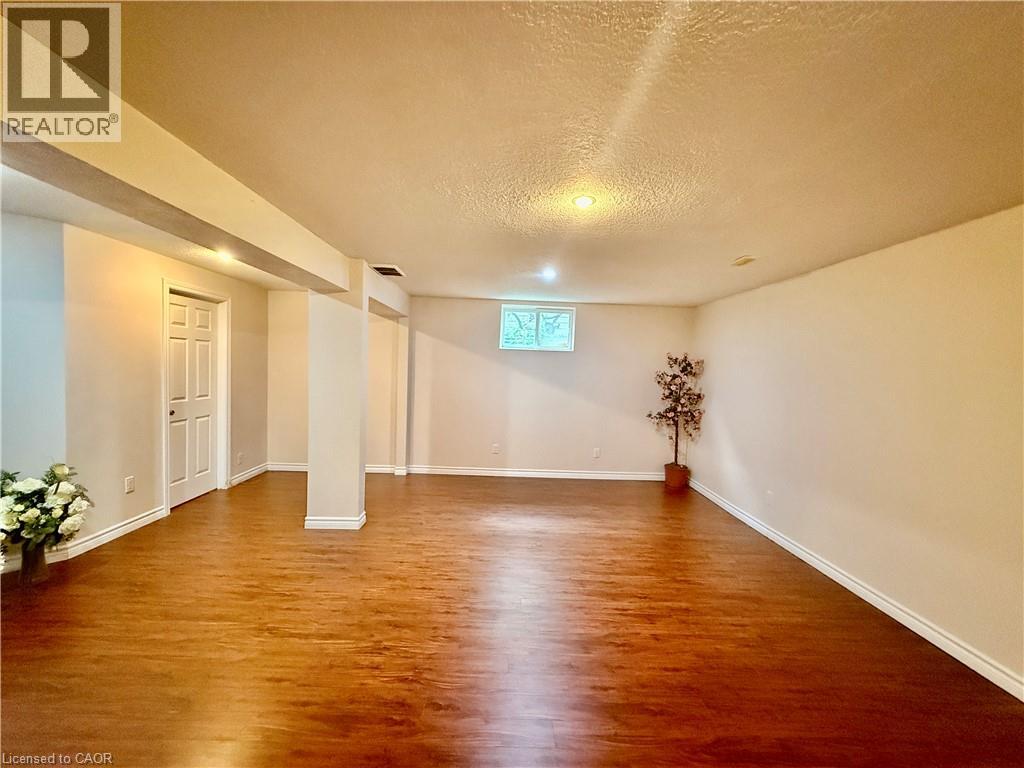 596 Violet Street Property Photo 22