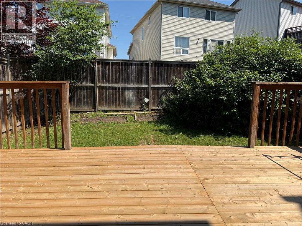 596 Violet Street Property Photo 25