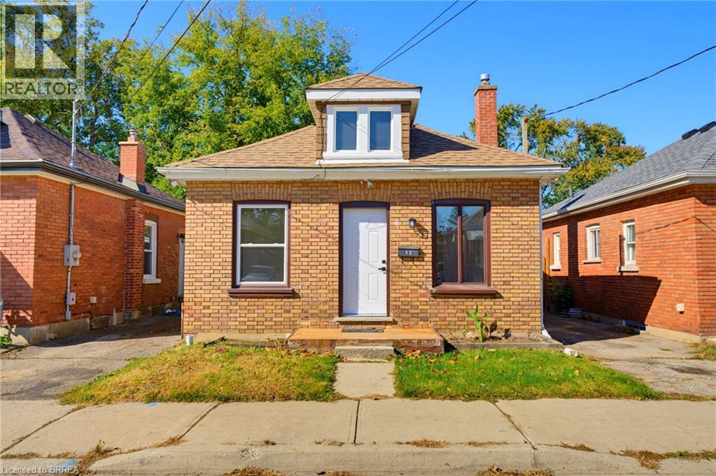 48 MAITLAND Street Property Photo 1