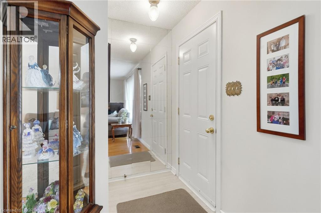 48 Raleigh Court Property Photo 5