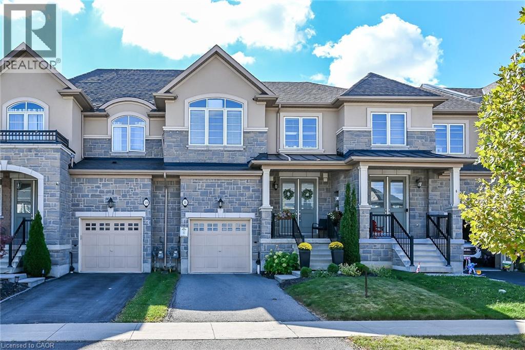 8 CALLON Drive Property Photo 1