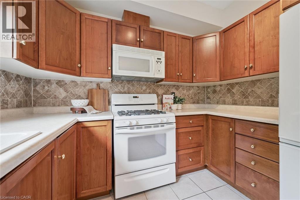 487 E St Andrew Street E Property Photo 18