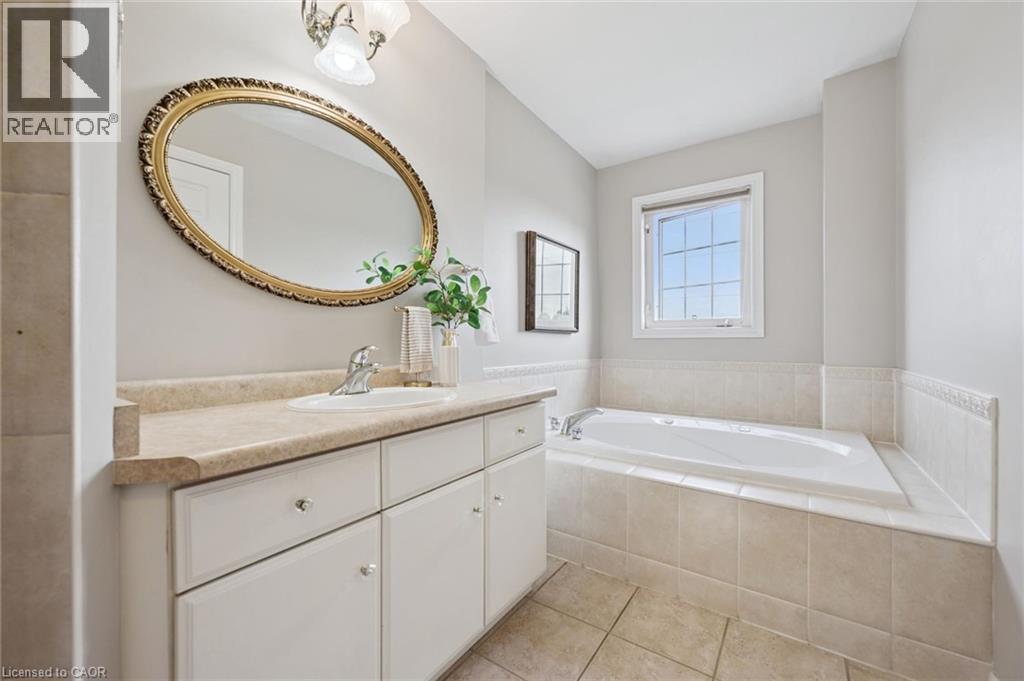 487 E St Andrew Street E Property Photo 26