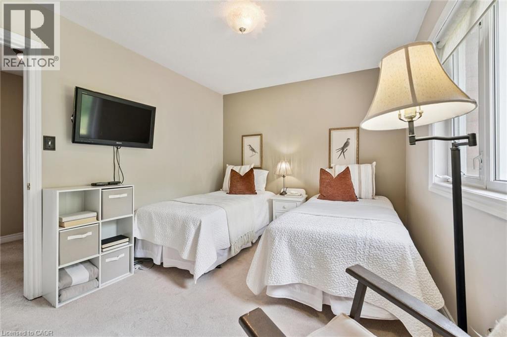 487 E St Andrew Street E Property Photo 28