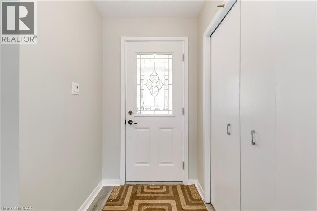 5440 Windermere Drive Property Photo 4