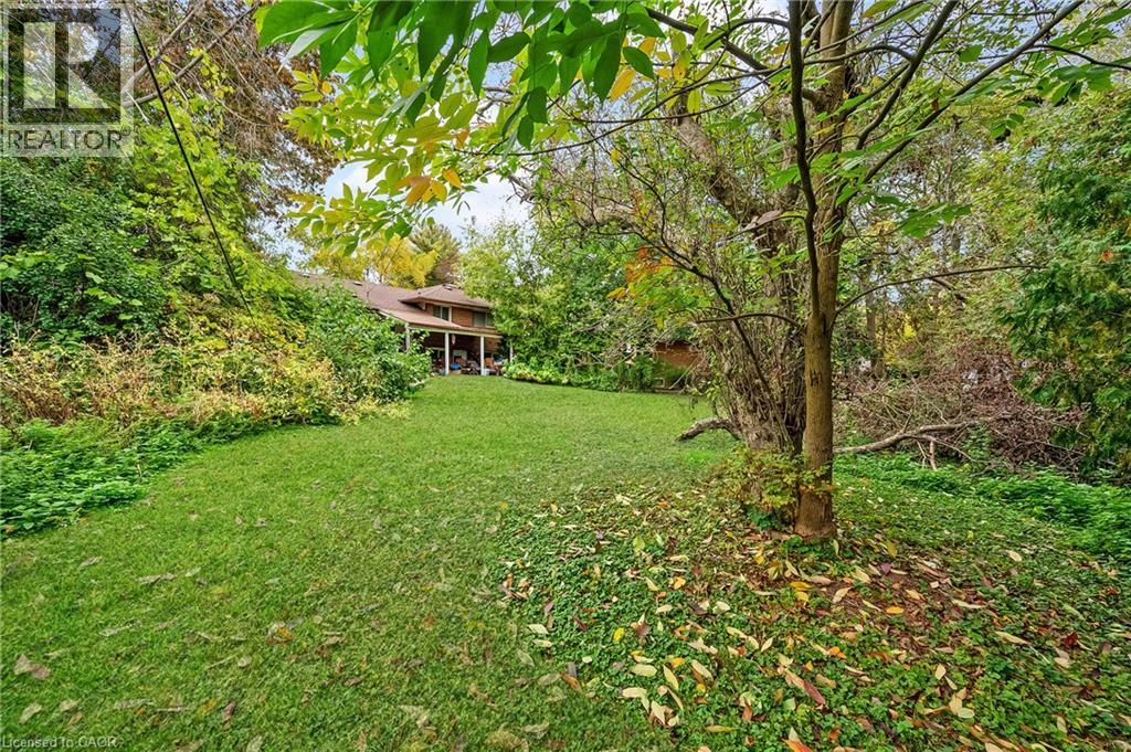 1342 Sedgewick Crescent Property Photo 7