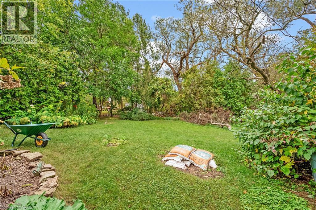1342 Sedgewick Crescent Property Photo 11