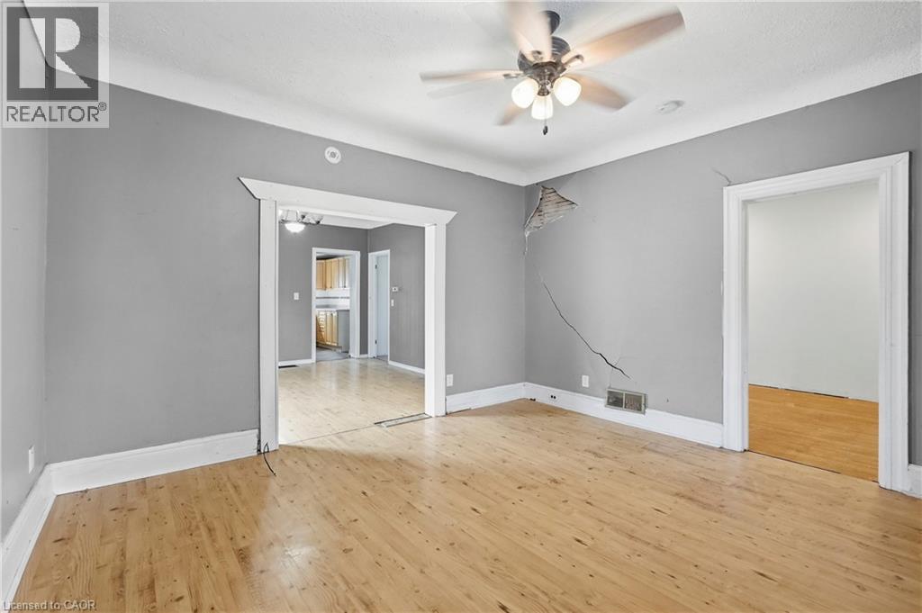 7 Tom Street Property Photo 6
