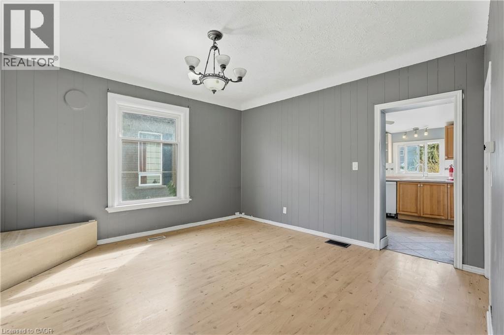 7 Tom Street Property Photo 9