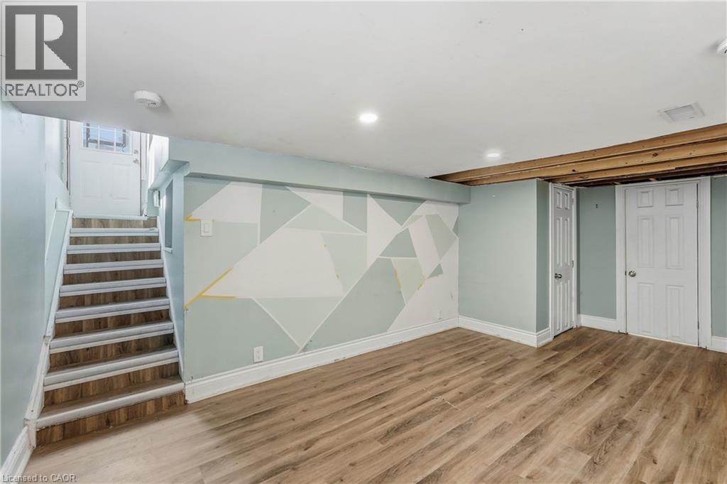 7 Tom Street Property Photo 16