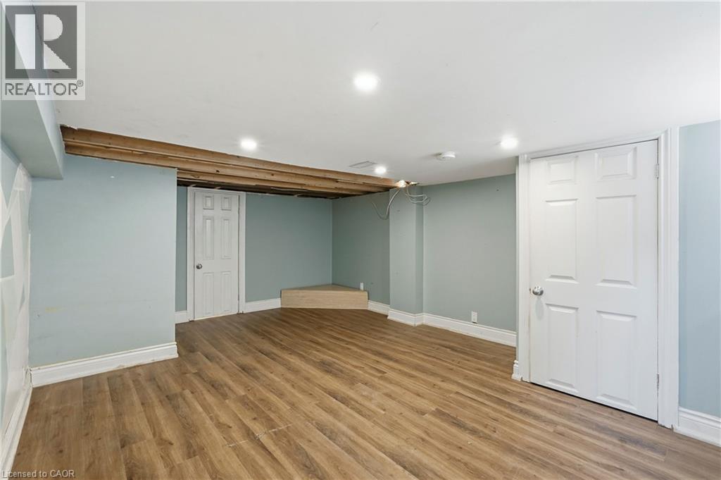 7 Tom Street Property Photo 17