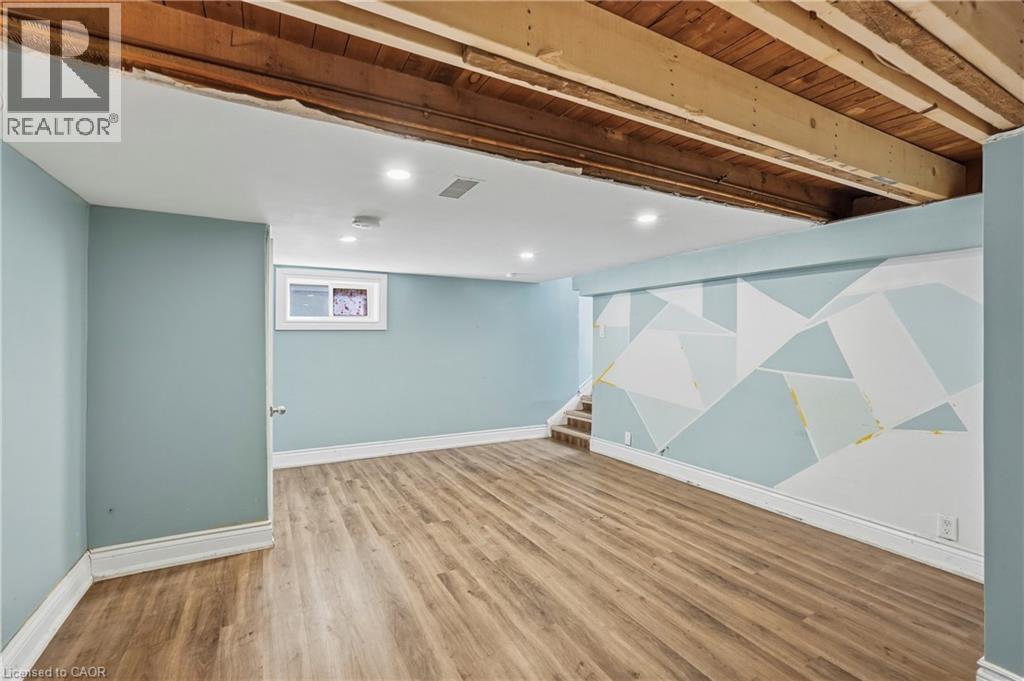 7 Tom Street Property Photo 18