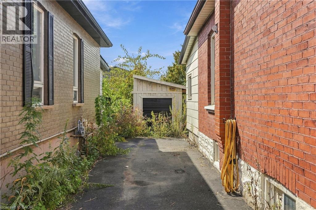 7 Tom Street Property Photo 22