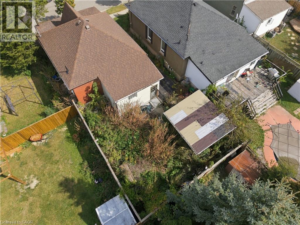 7 Tom Street Property Photo 25