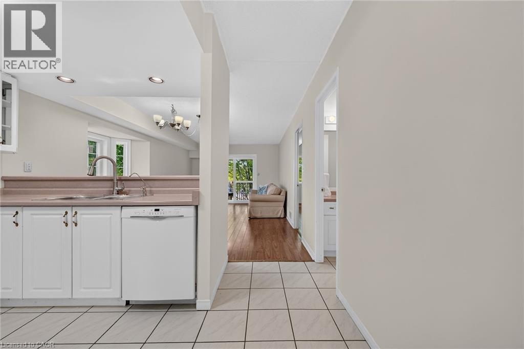 2737 King Street E Unit# 55 Property Photo 6