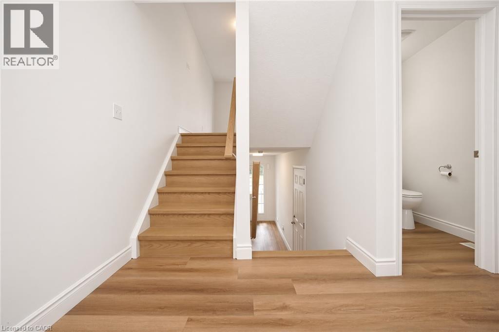 250 Parkvale Drive Property Photo 4