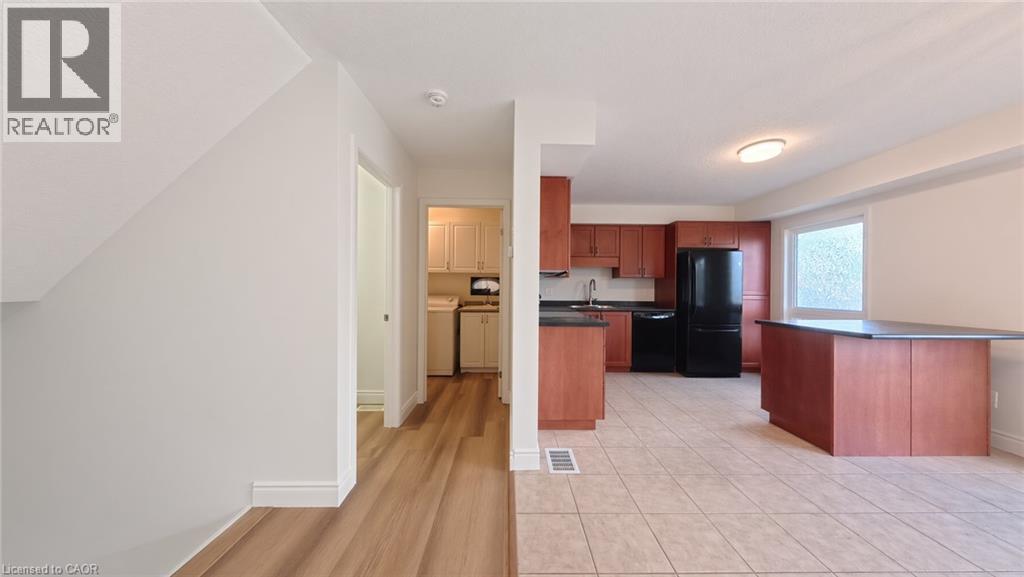 250 Parkvale Drive Property Photo 6