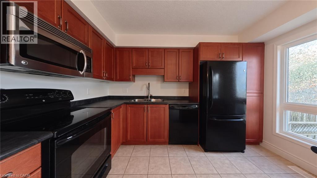 250 Parkvale Drive Property Photo 15
